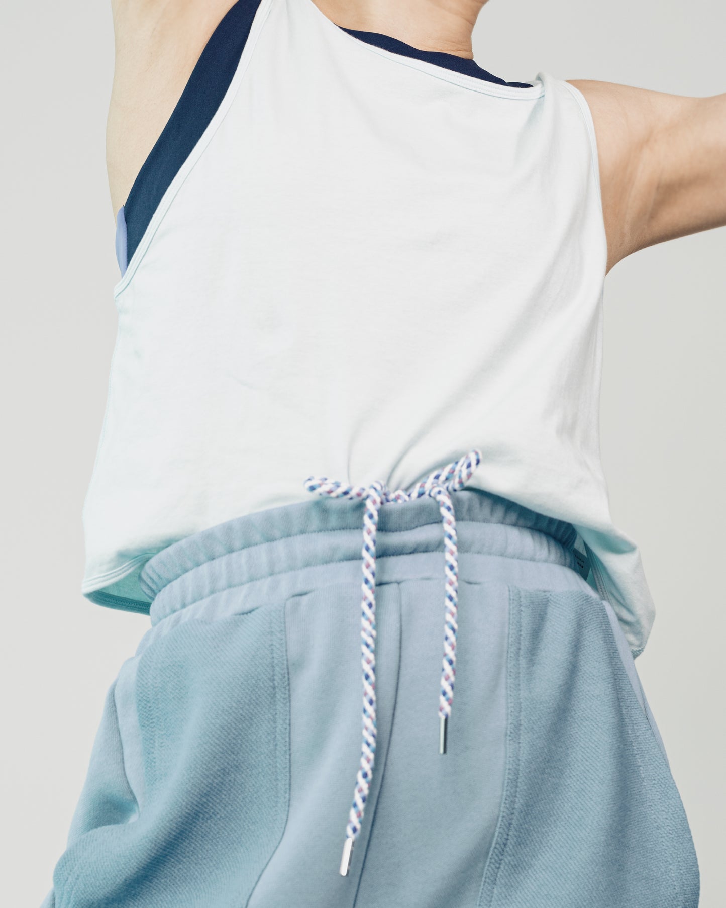 BACK OPEN CROPPED TANK